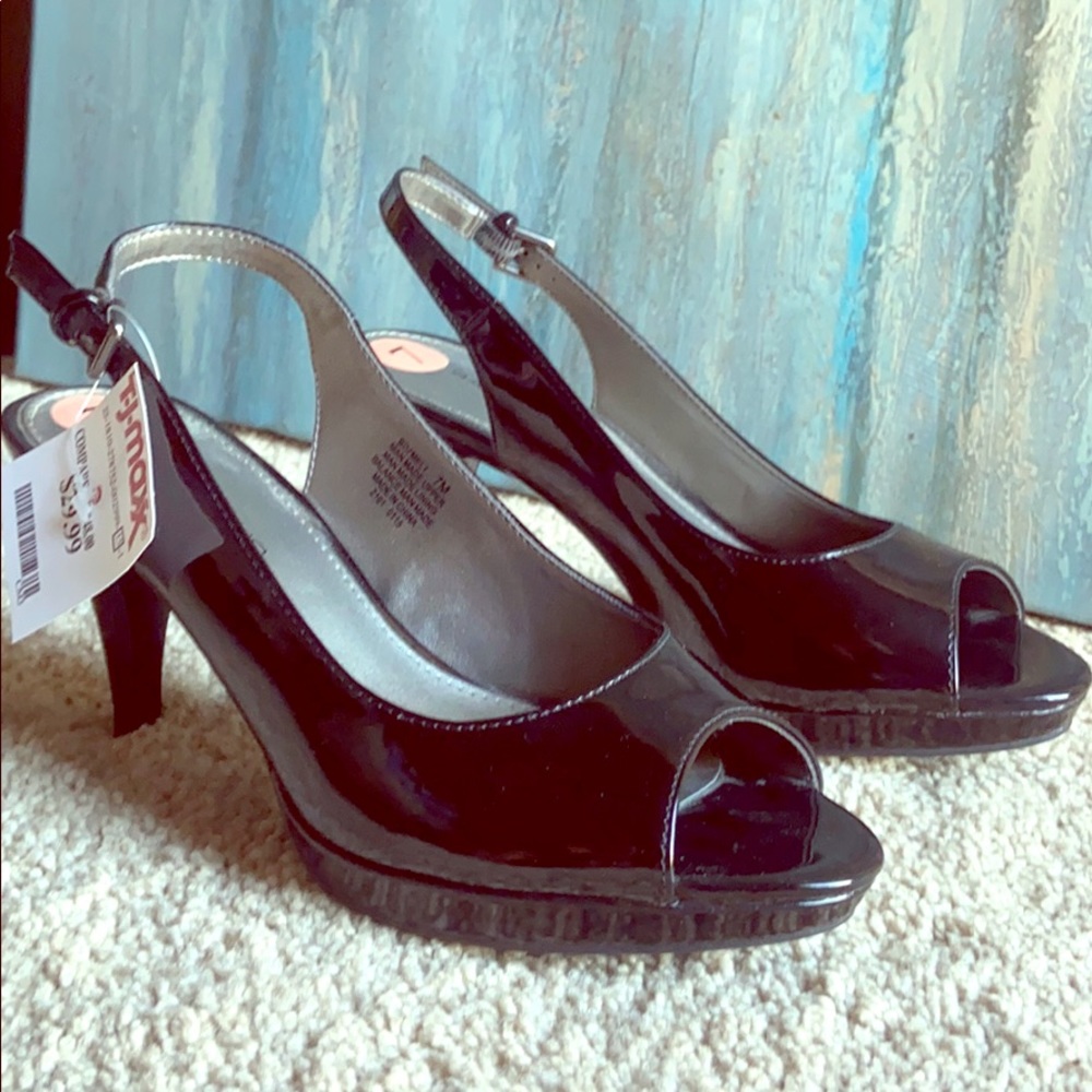 Black Bandolino sling backs